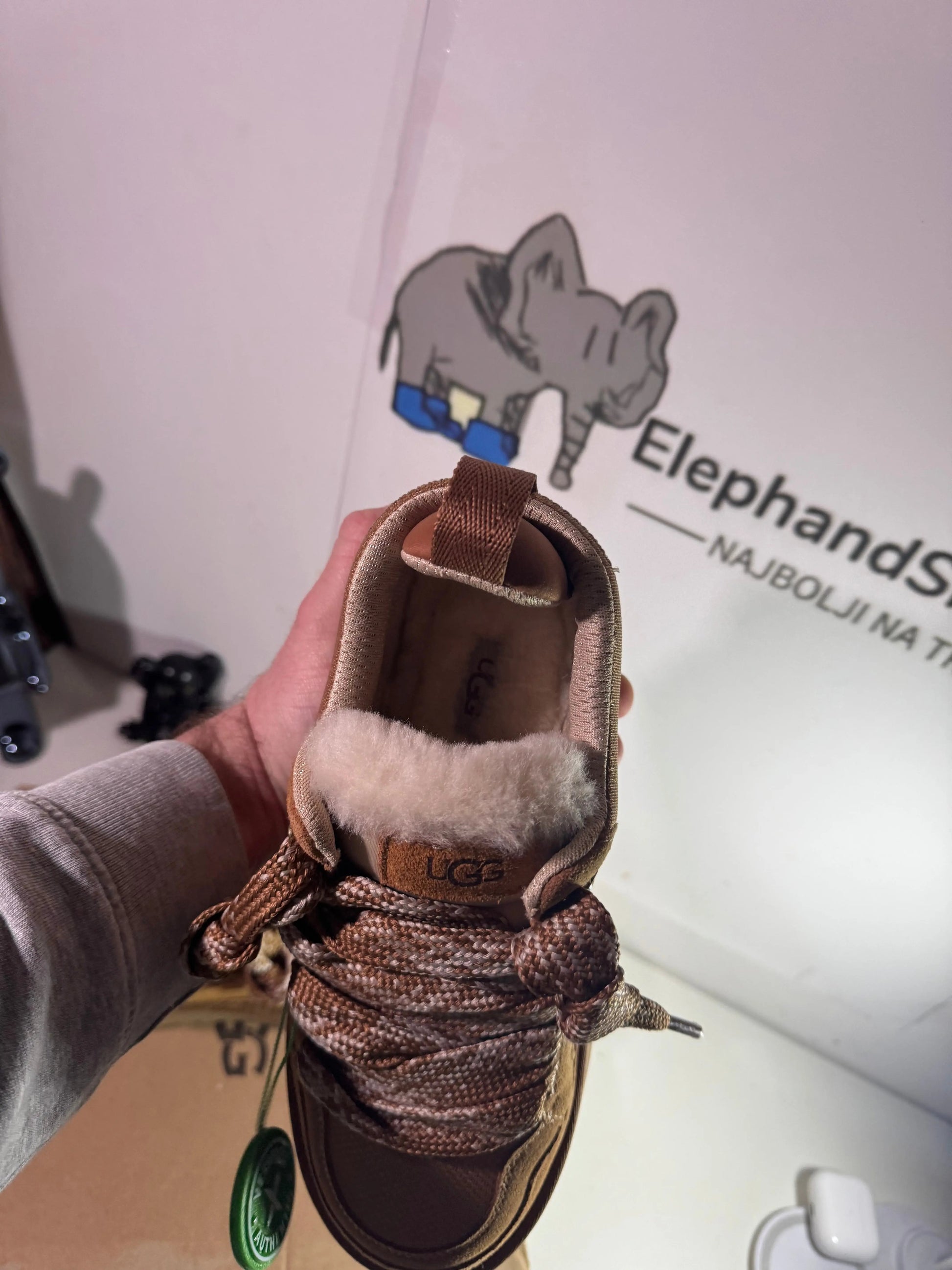 UGG Lowmel Brown (Odmah dostupne) br 38 39 Elephand.shoes