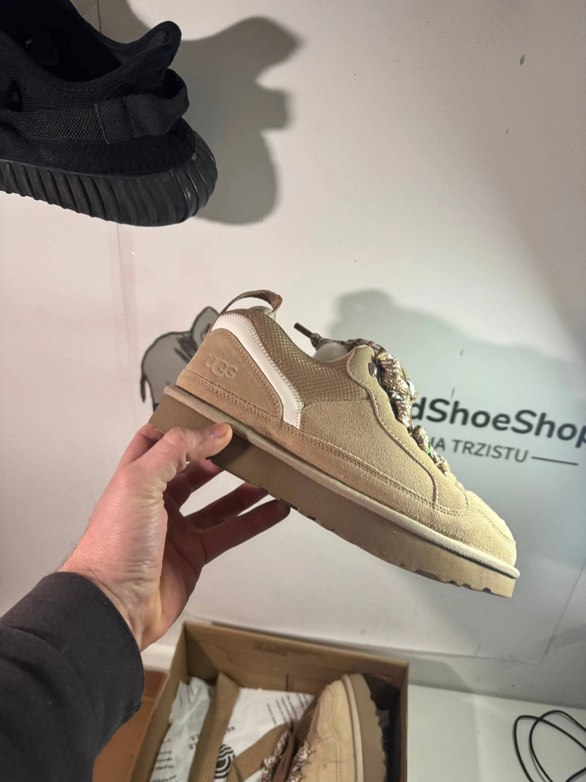 UGG Lowmel Sand (Odmah dostupne) br 38 Elephand.shoes