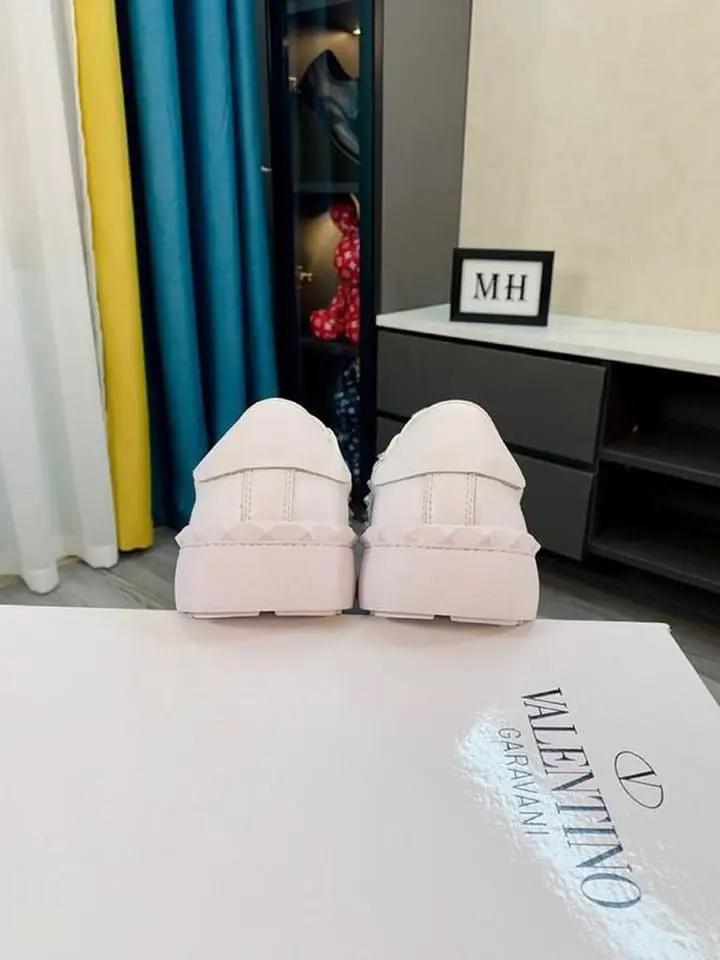 Valentino Low White Elephand.shoes