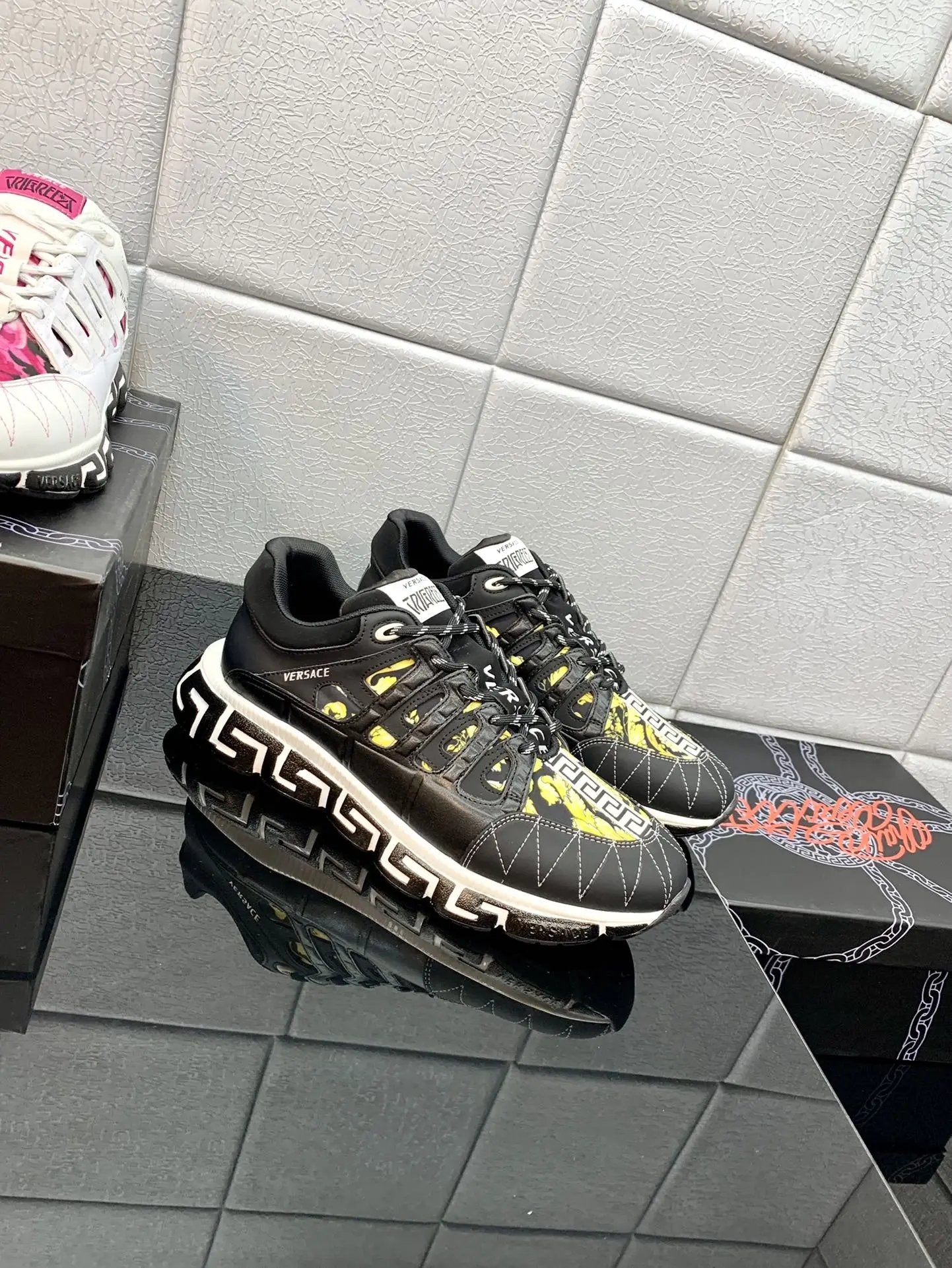 Versace  Balck Gold low Elephand.shoes