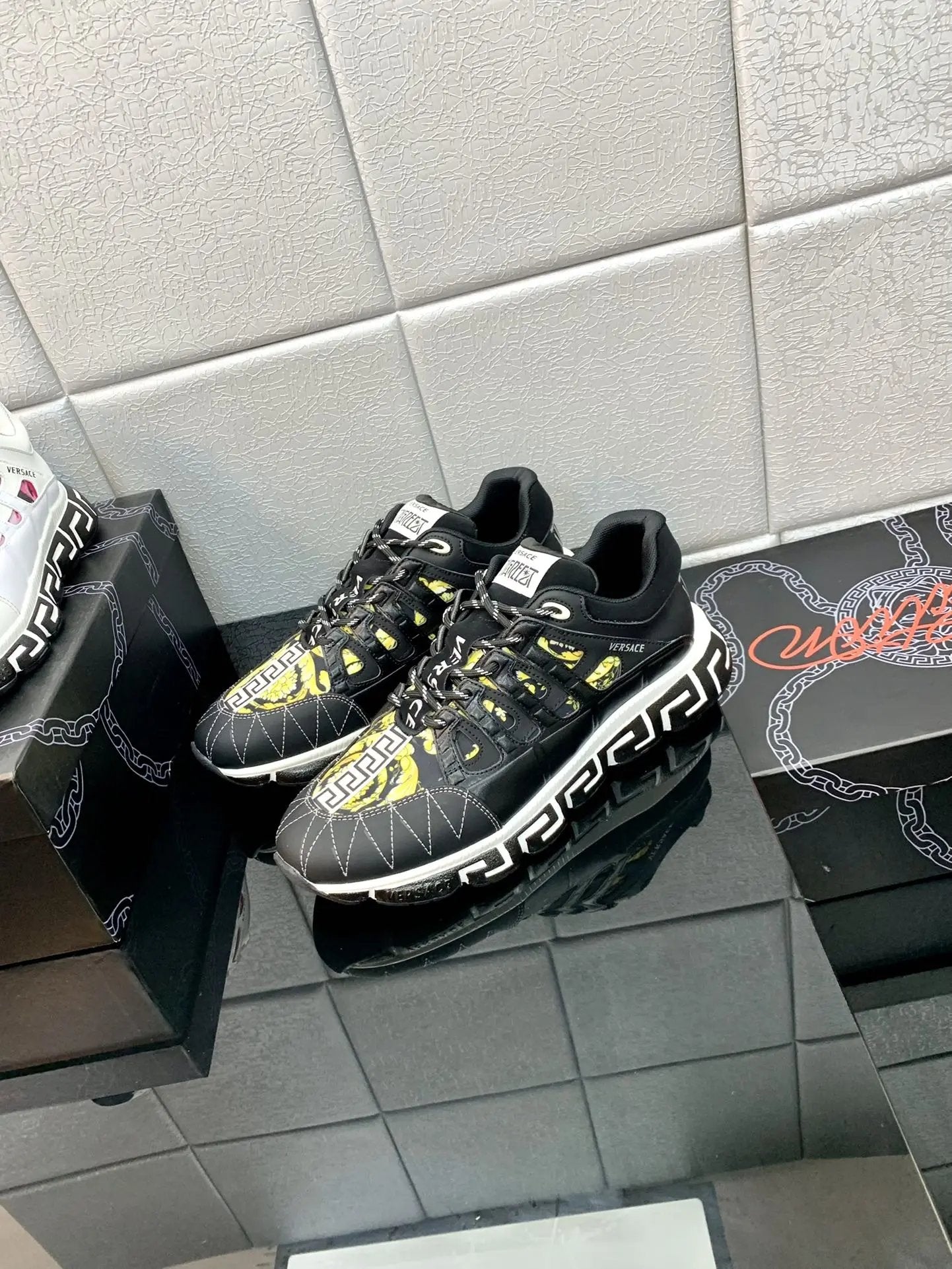 Versace  Balck Gold low Elephand.shoes