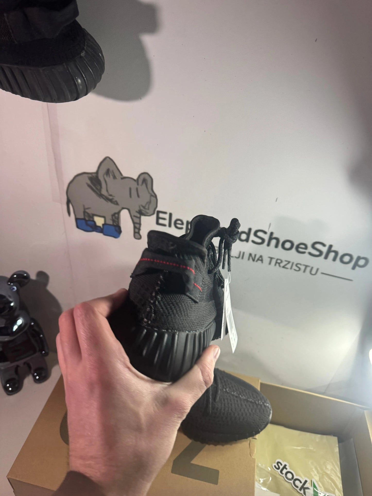 Yeezy Black (Odmah dostupne) br 40 41 43 45 Elephand.shoes