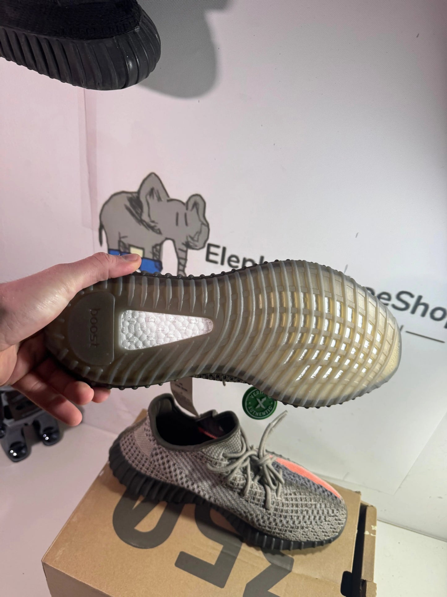 Yeezy Brown / Orange (Odmah dostupne) br 44 2/3 Elephand.shoes