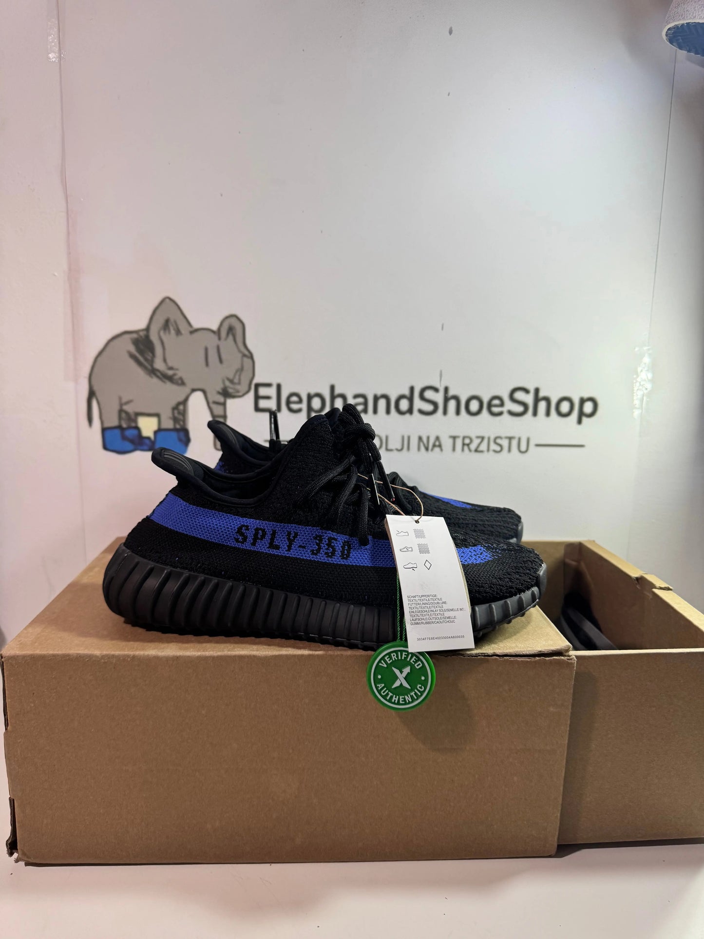 Yeezy Dazzling V2   (Odmah dostupne) br 36 39 42 46 Elephand.shoes
