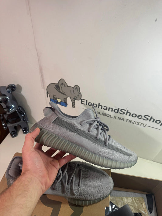 Yeezy Grey (Odmah dostupne) br 45 Elephand.shoes