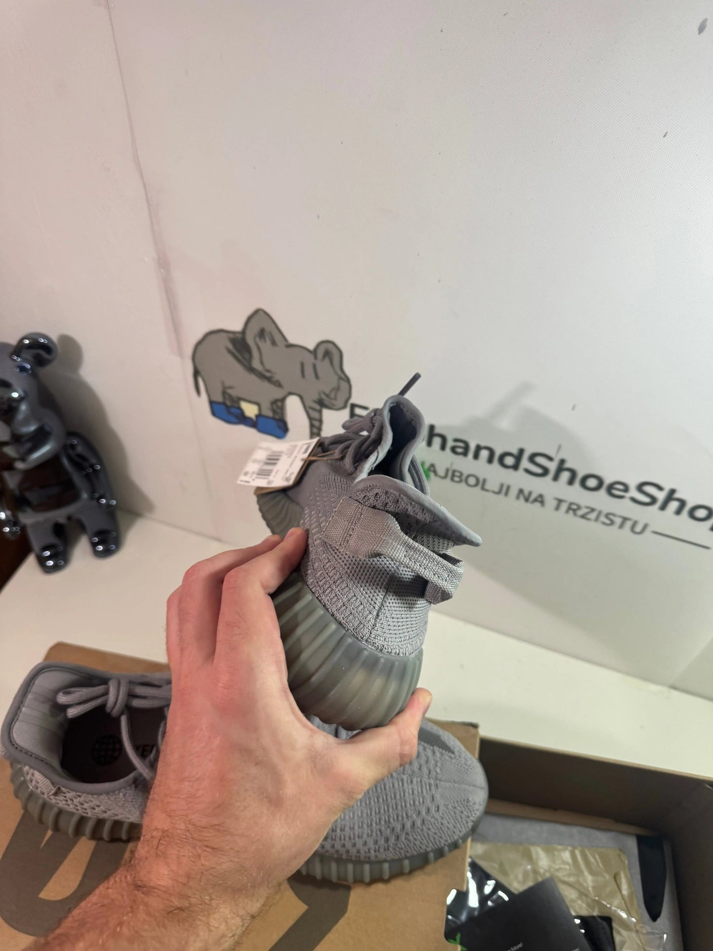 Yeezy Grey (Odmah dostupne) br 45 Elephand.shoes