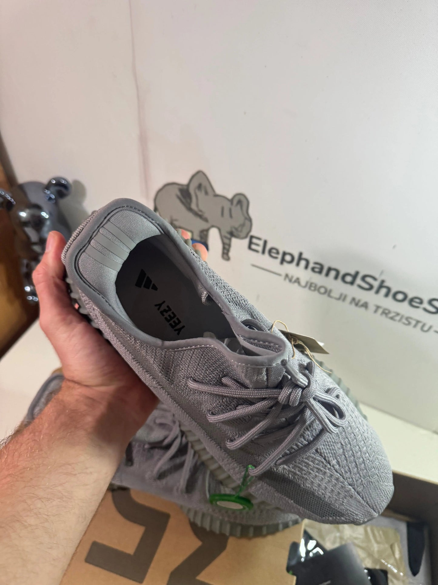 Yeezy Grey (Odmah dostupne) br 45 Elephand.shoes