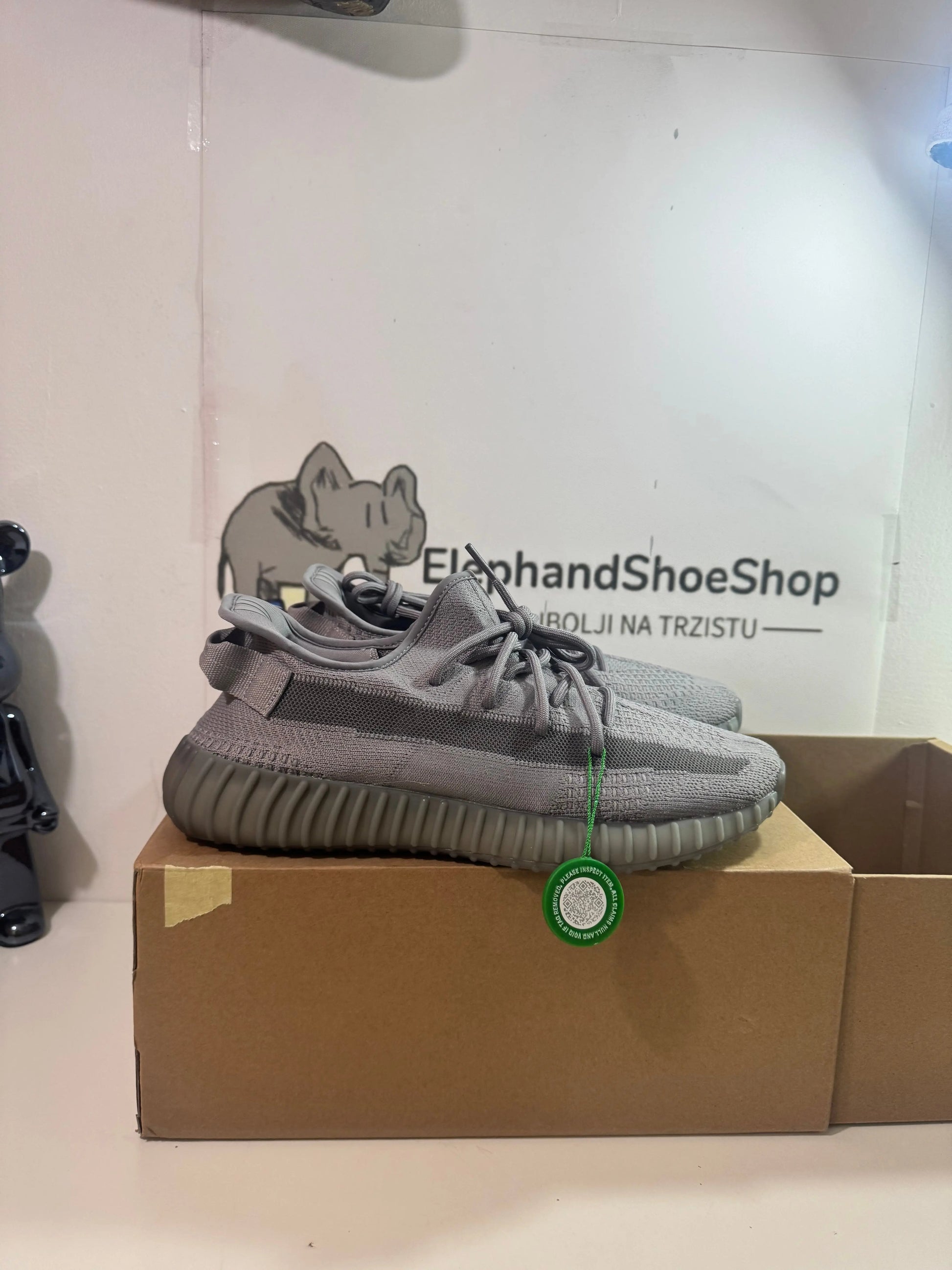 Yeezy Grey (Odmah dostupne) br 45 Elephand.shoes