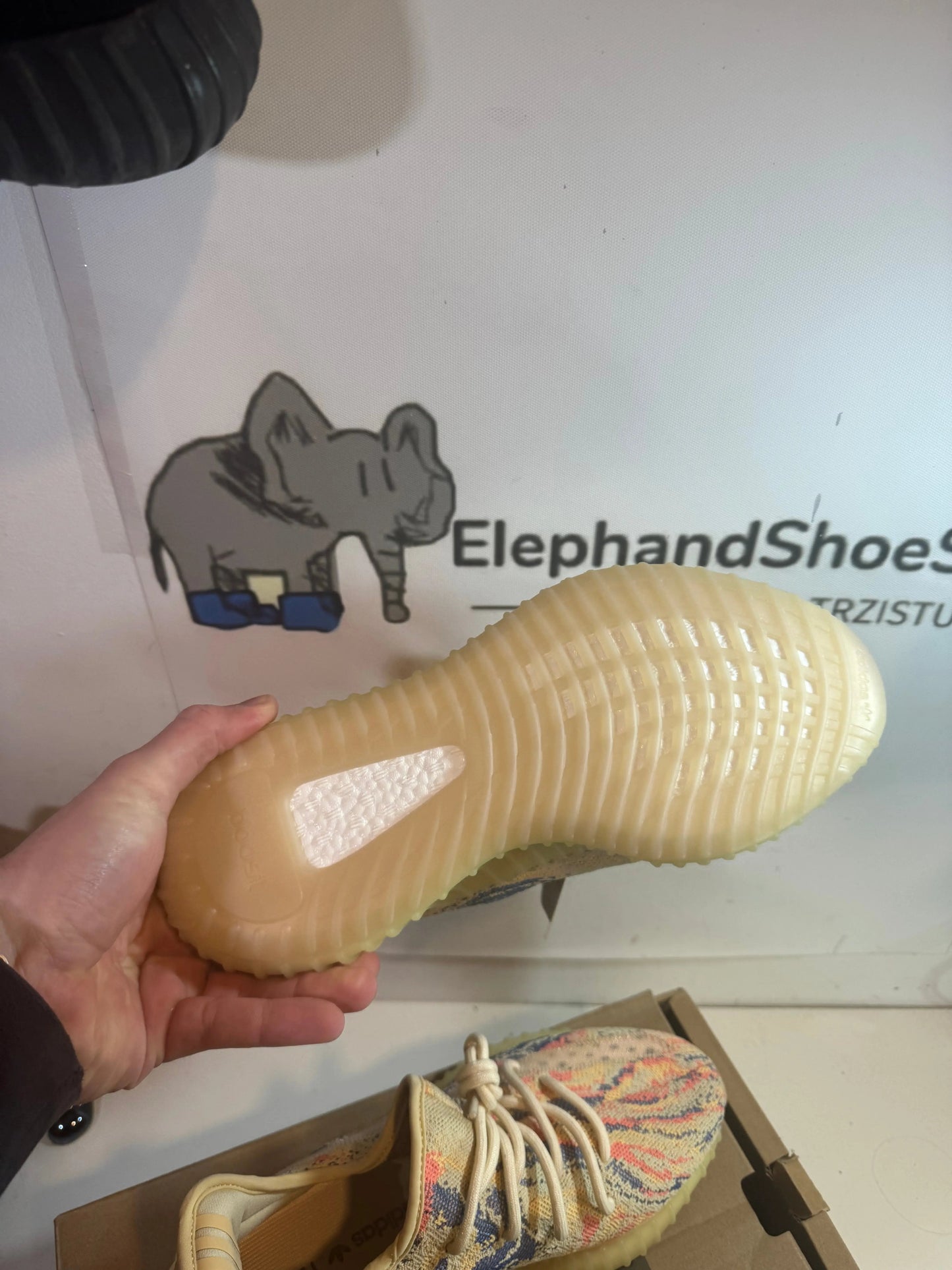 Yeezy Mx Oat V2   (Odmah dostupne) br 41 Elephand.shoes