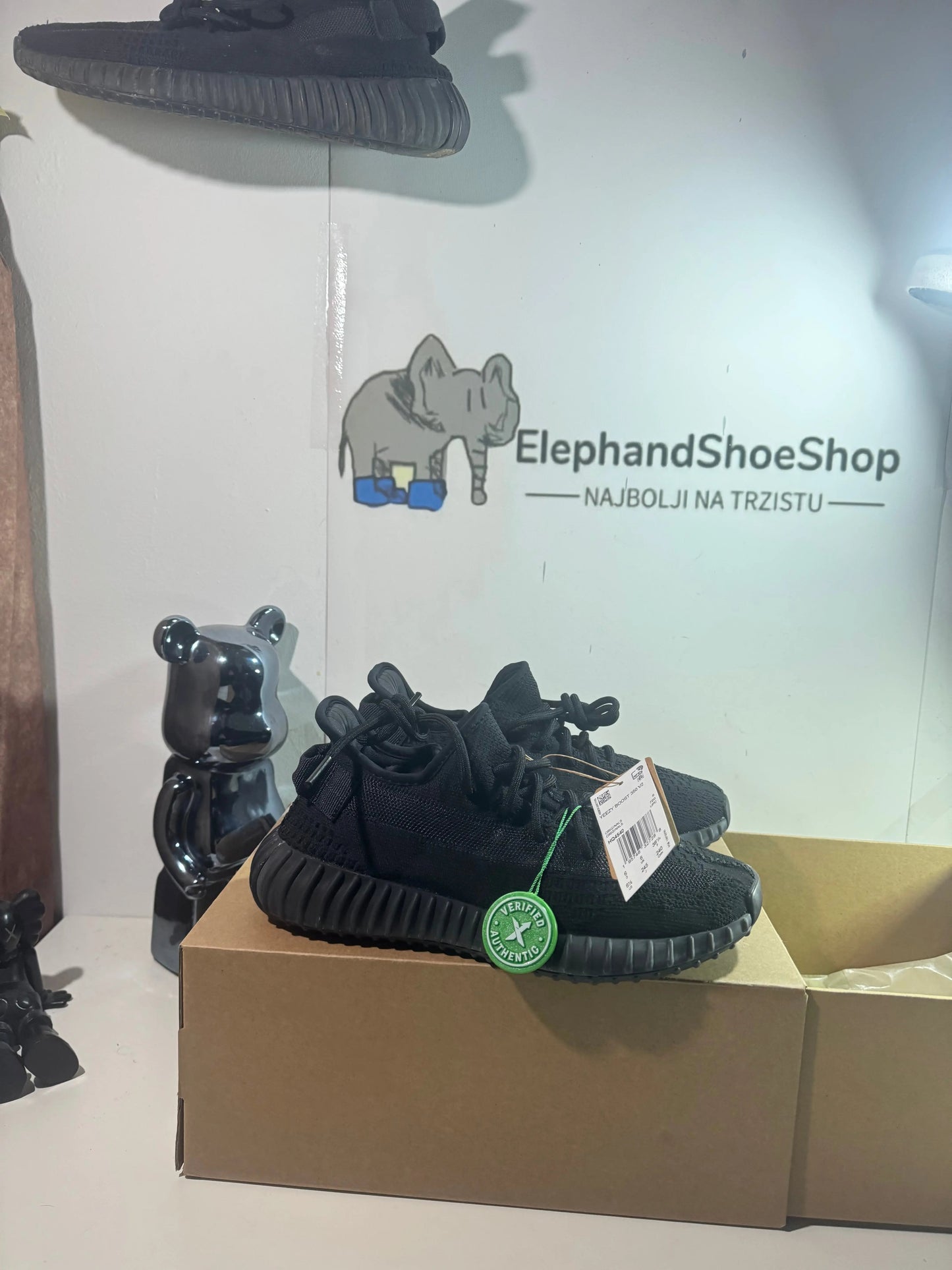 Yeezy  Onyx (Odmah dostupne) br 39 43 Elephand.shoes