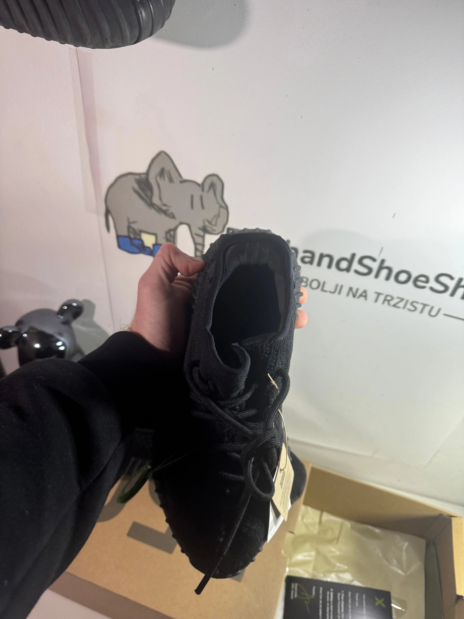 Yeezy  Onyx (Odmah dostupne) br 39 43 Elephand.shoes