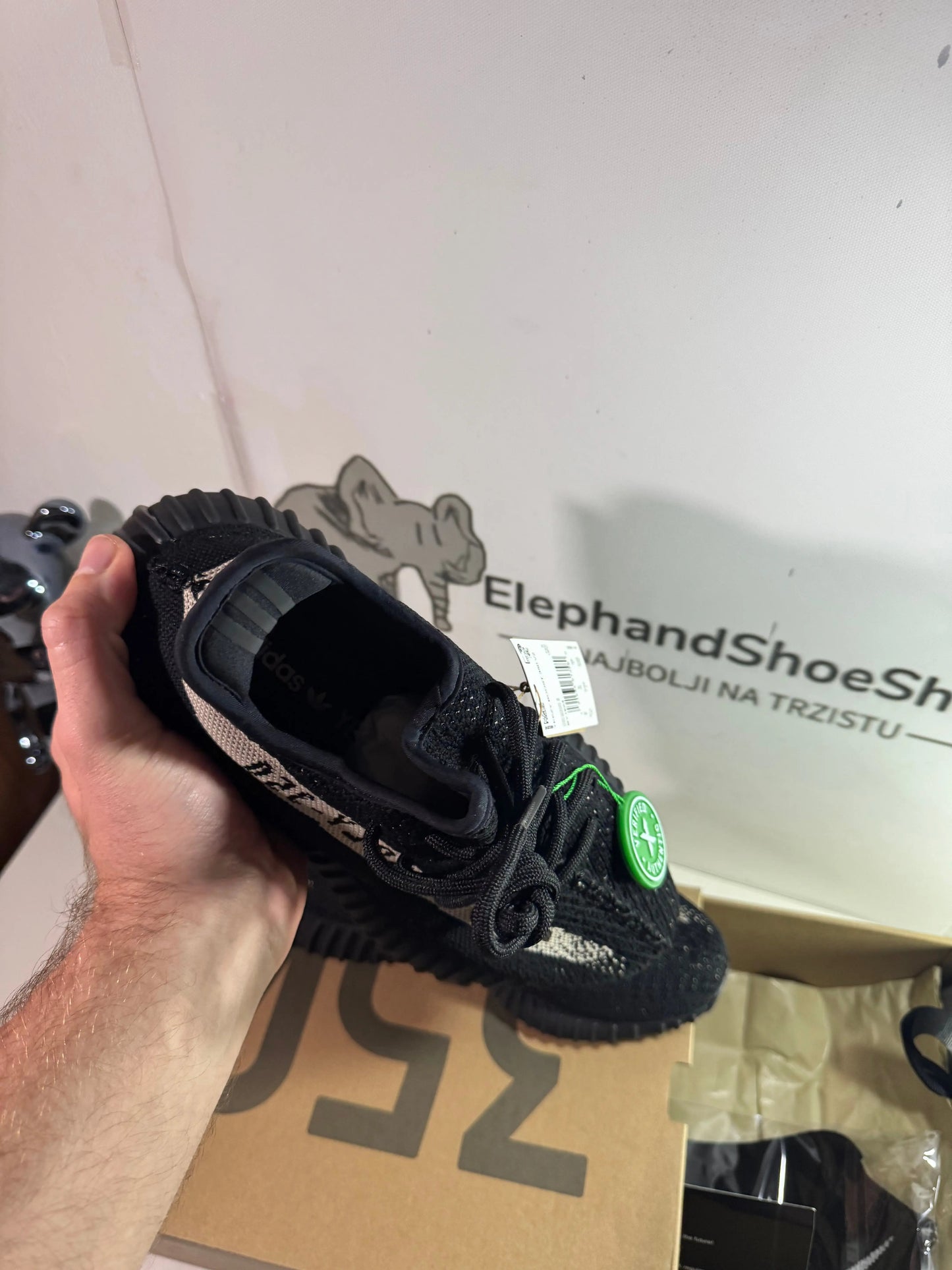 Yeezy Oreo V2   (Odmah dostupne) br 38 42 43 44 Elephand.shoes
