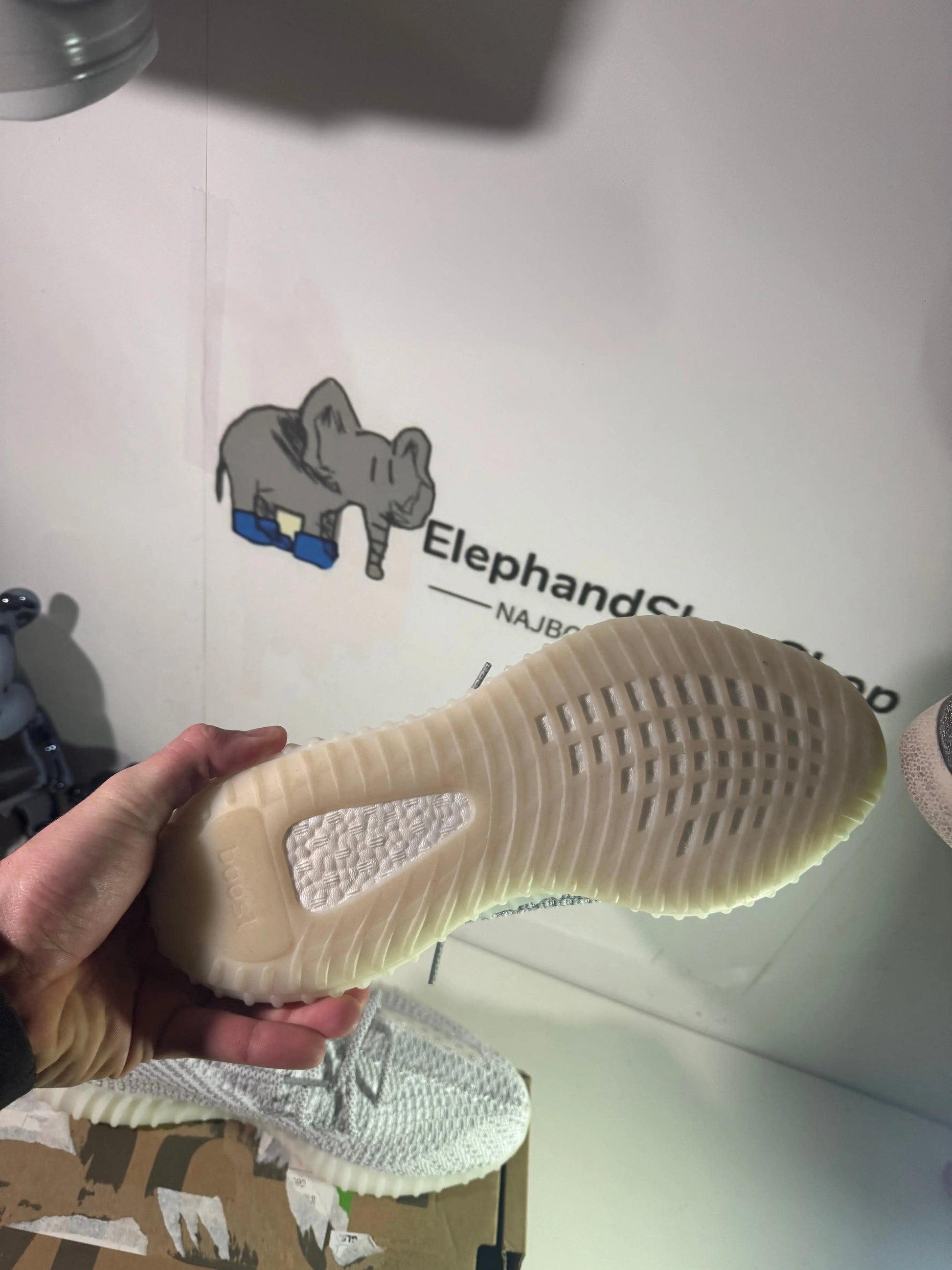 Yeezy Static  (Odmah dostupne) br 40 Elephand.shoes