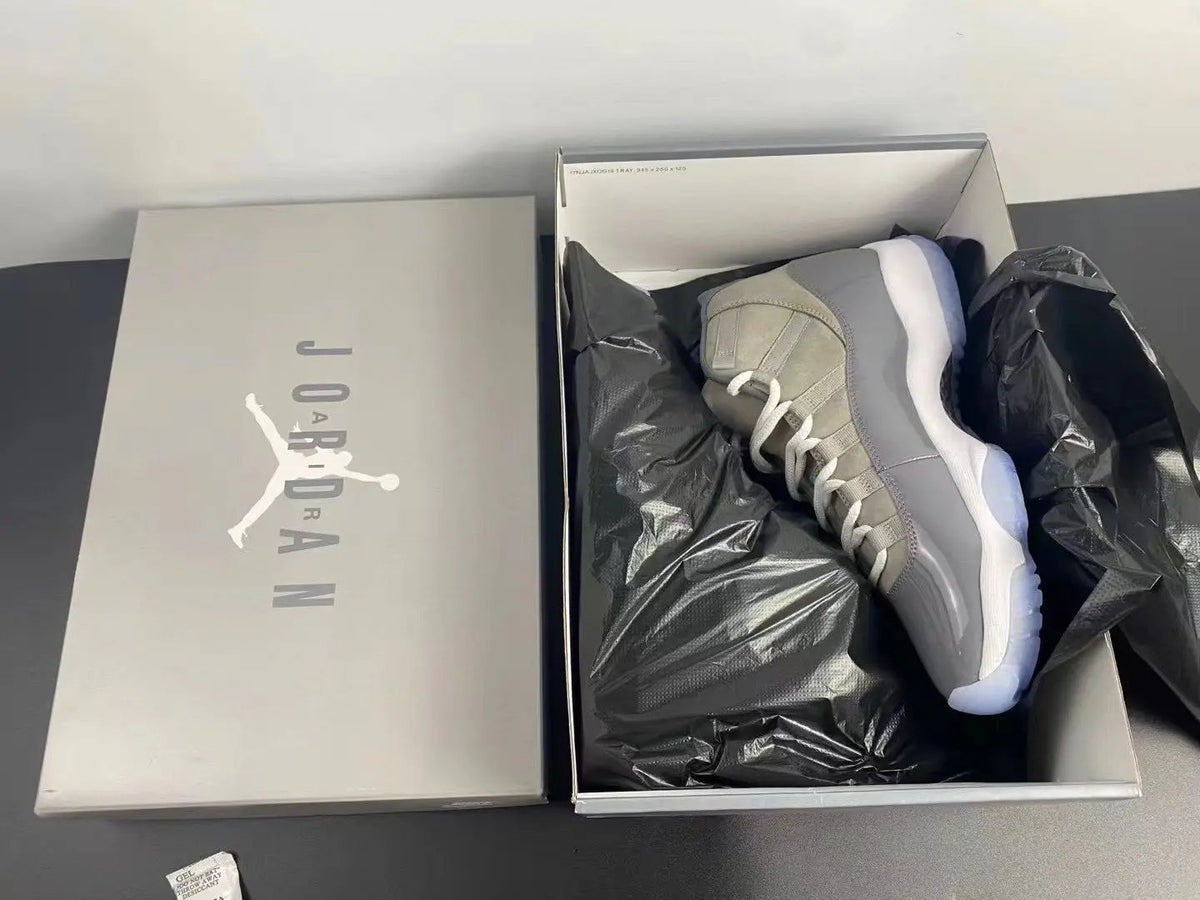 Jorda  11 Grey Elephand.shoes