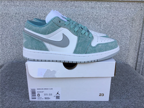 Air Jordan 1 Low "New Emerald"