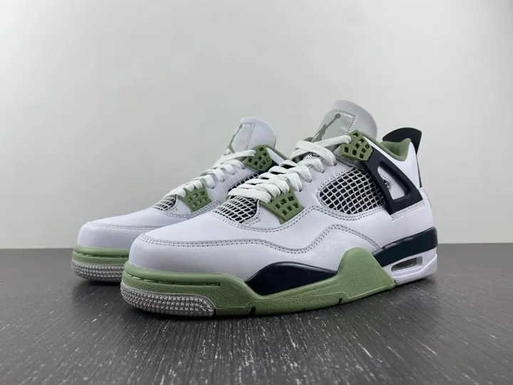 Air Jordan 4 "Seafoam" tenisice — bočni prikaz