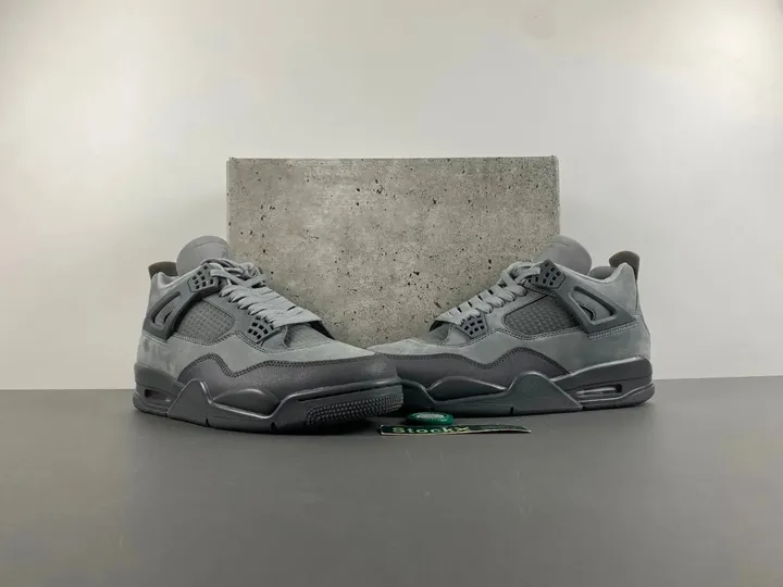 Air Jordan 4 "Wet Cement" tenisice — bočni prikaz