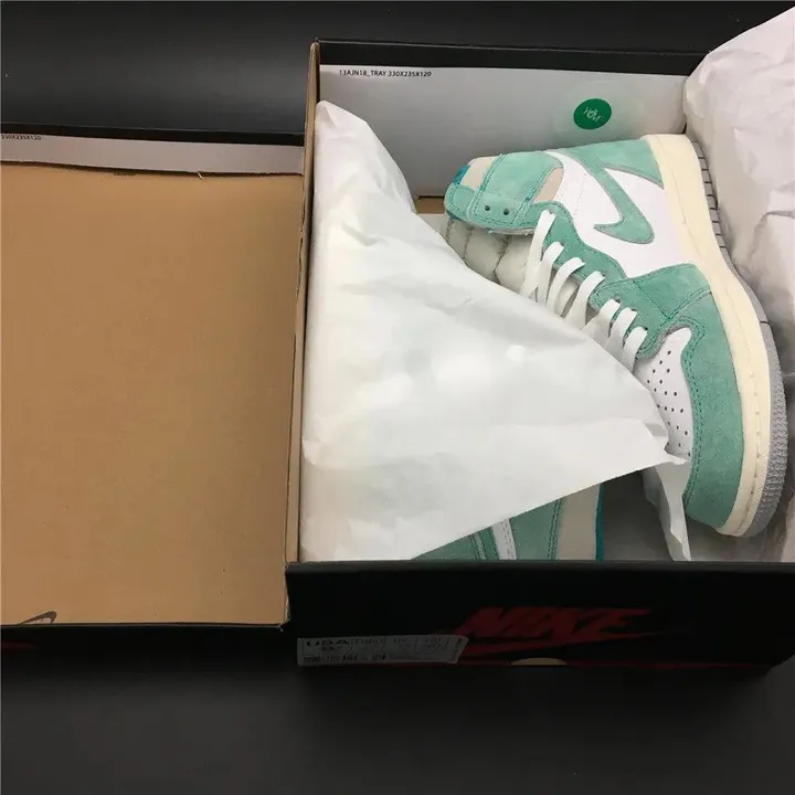 Jordan 1 Turbo Green tenisice — bočni prikaz