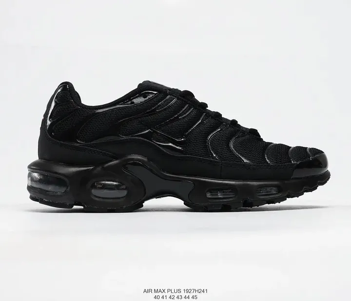 TN Triple Black tenisice — bočni prikaz