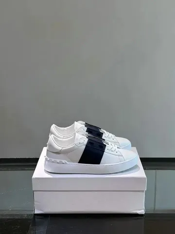 Valentino Low Dark Blue (without Spikes)