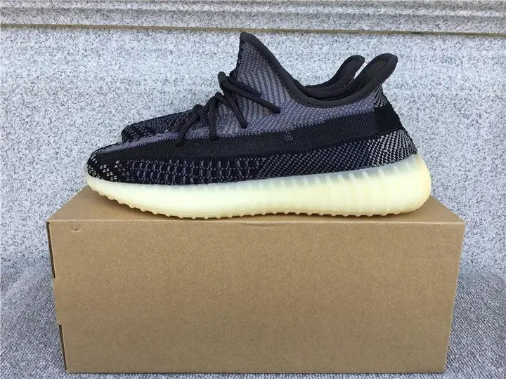 Yeezy 350 V2 Asriel tenisice — bočni prikaz